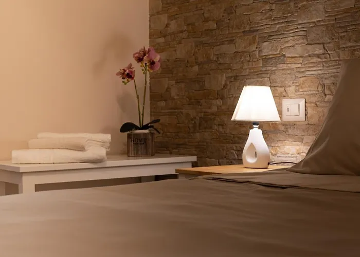 Tizzy Apartment & Rooms